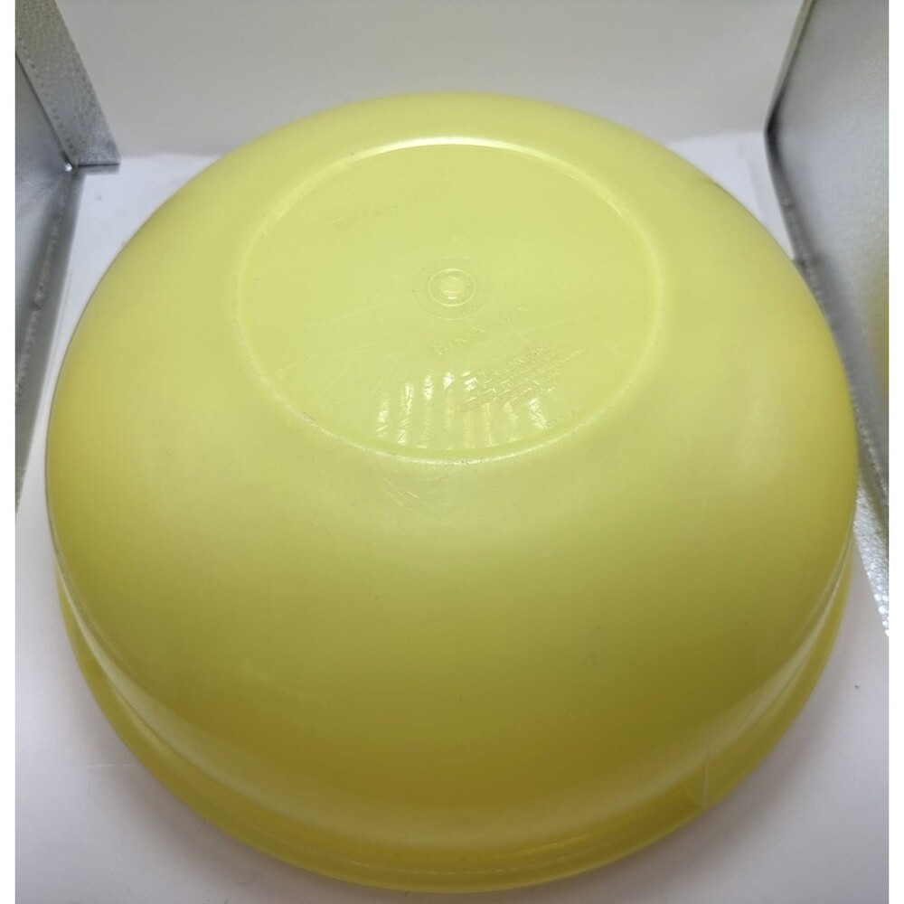 VTG Tupperware Yellow Fix N Mix Bowl 274 Sheer Lid 224 Large 26 Cup Holiday Meal - Picture 8 of 10